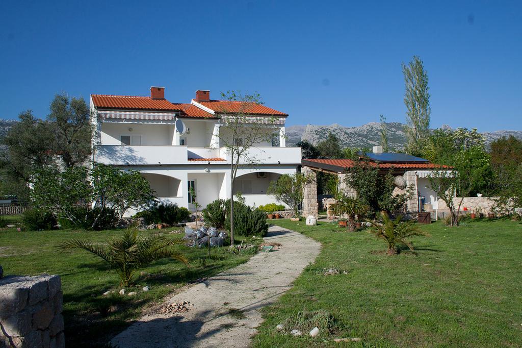 Apartments Punta Seline Habitación foto